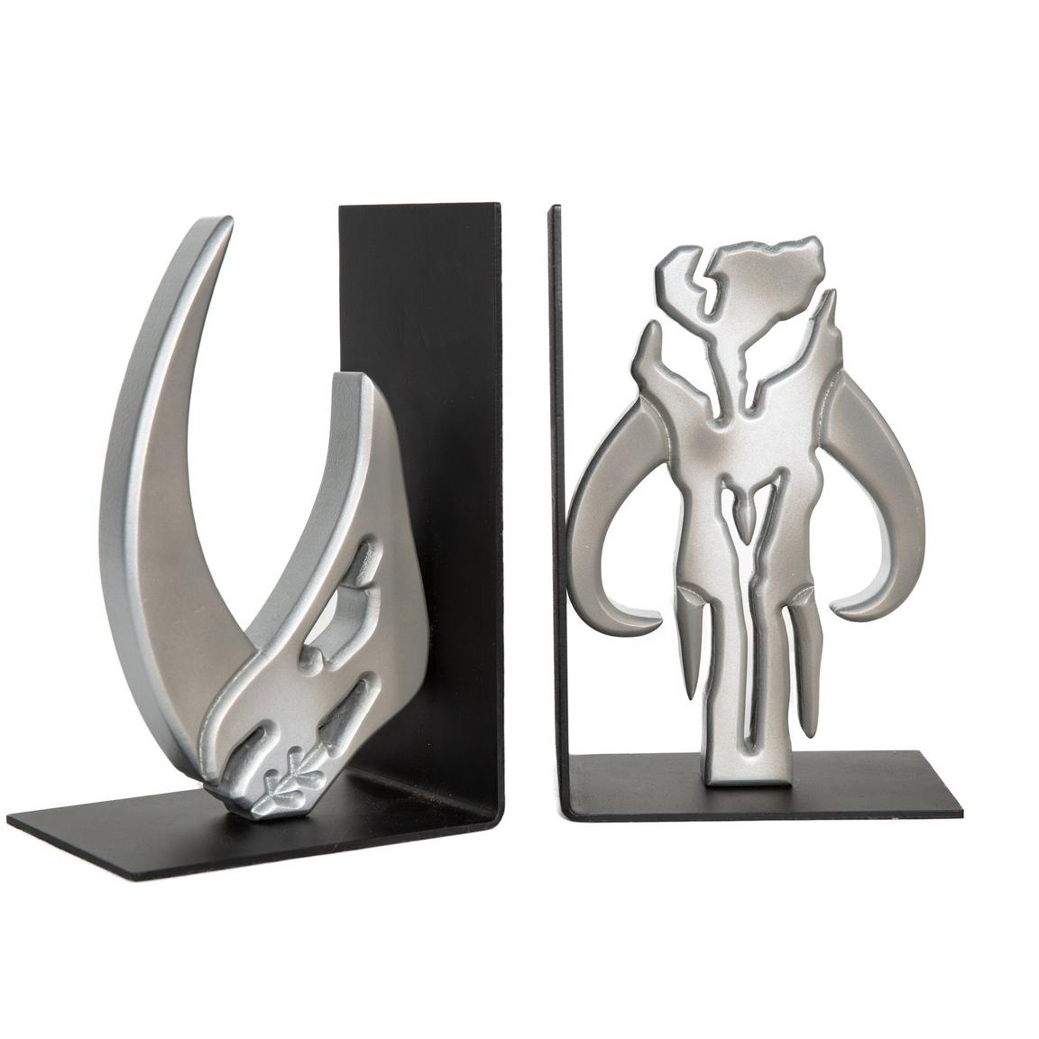 Geeknet Star Wars The Mandalorian Bookend Set GameStop Exclusive