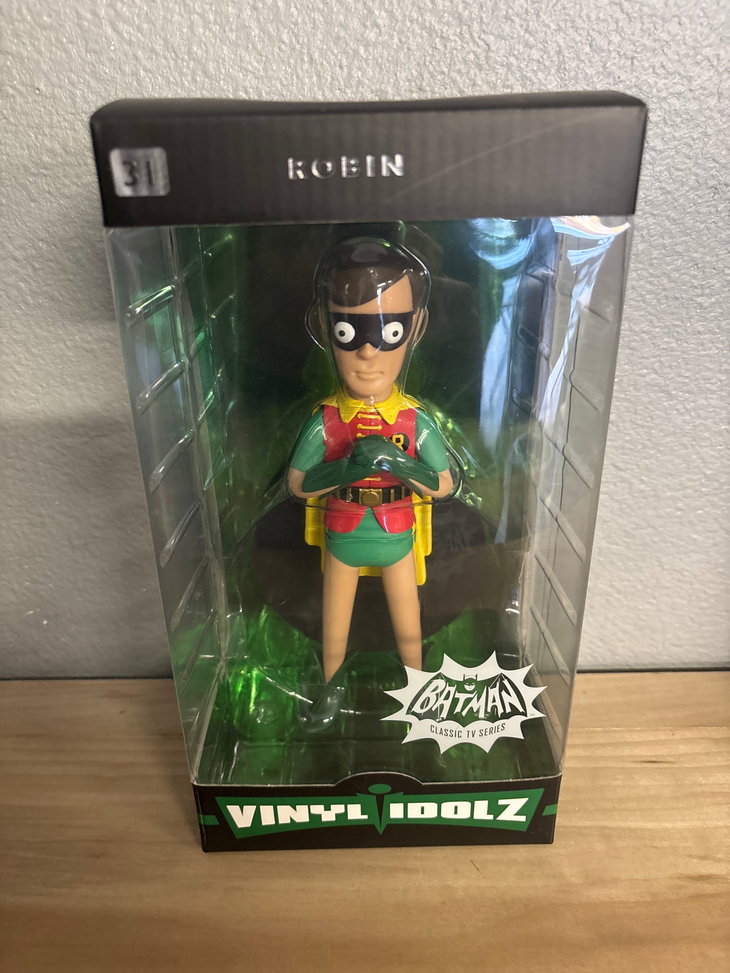 Robin Vinyl Idolz