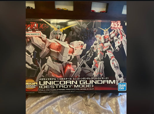 Bandai Unicorn Gundam (Destroy Mode) Mega Size 1/48 Model Kit