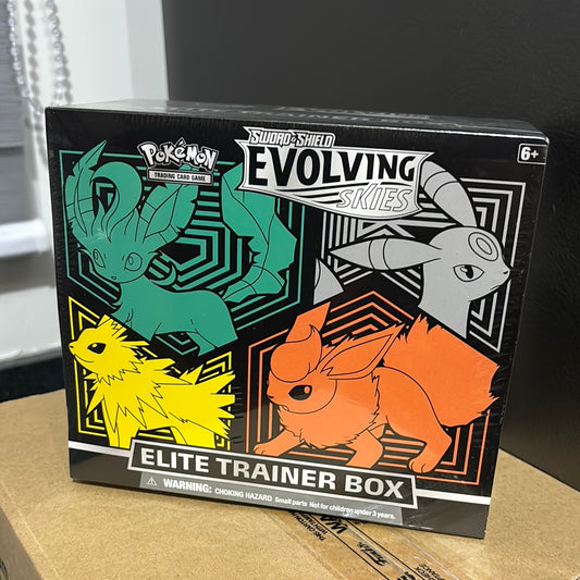 Pokemon Elite Trainer Box (Evolving Skies)