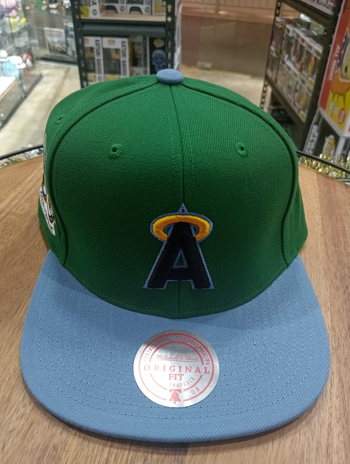 Mitchell & Ness Green MLB Fan Cap