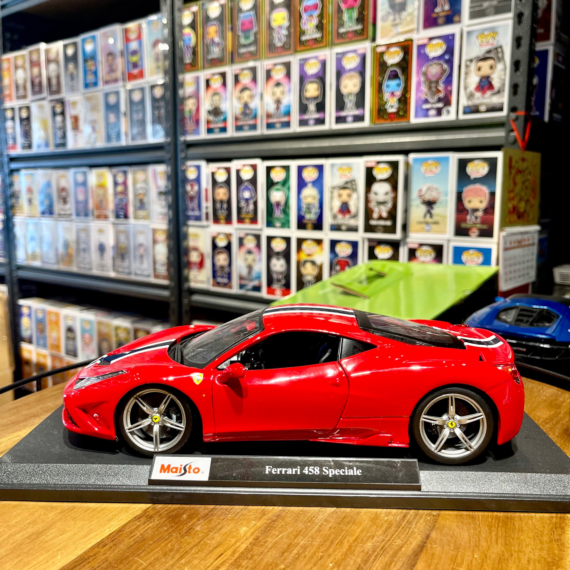 Maisto: Ferrari 458 Speciale 1:18 scale – 313 Figs and Toys